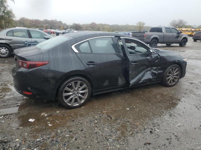 Фото 3 - MAZDA 3