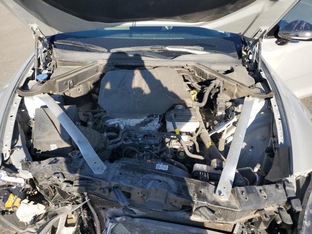 Фото 11 - KIA STINGER