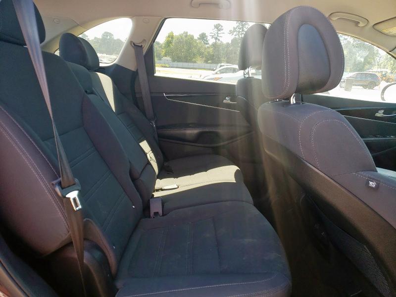 Фото 11 - KIA SORENTO