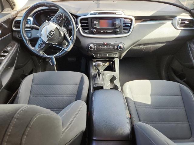 Фото 8 - KIA SORENTO