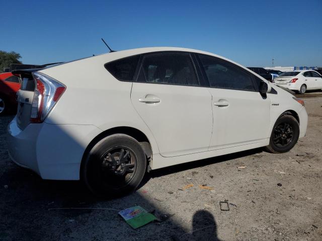 Фото 3 - TOYOTA PRIUS