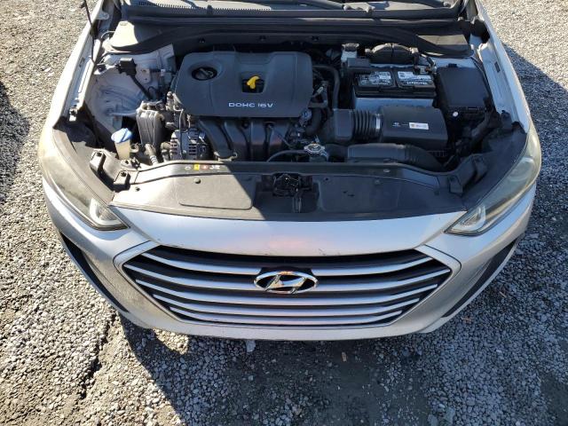 Фото 11 - HYUNDAI ELANTRA