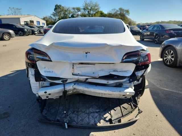 Фото 6 - TESLA MODEL 3