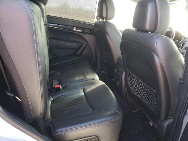 Фото 11 - KIA SORENTO