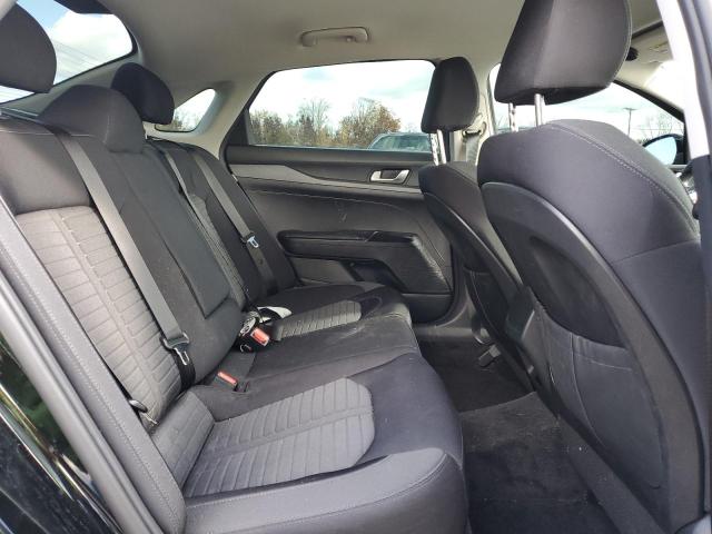 Фото 10 - KIA K5