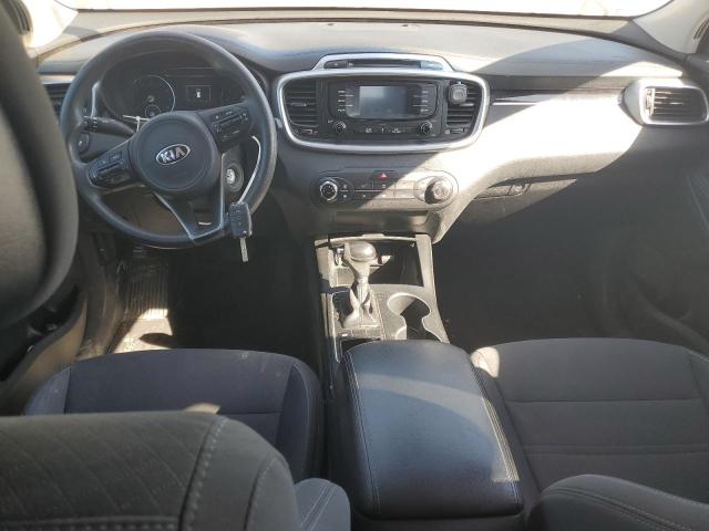 Фото 8 - KIA SORENTO