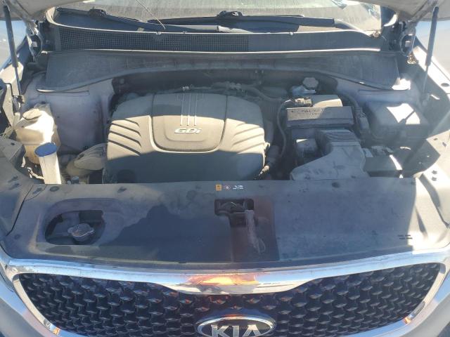 Фото 11 - KIA SORENTO