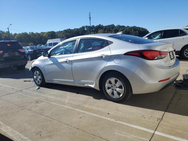 Фото 2 - HYUNDAI ELANTRA