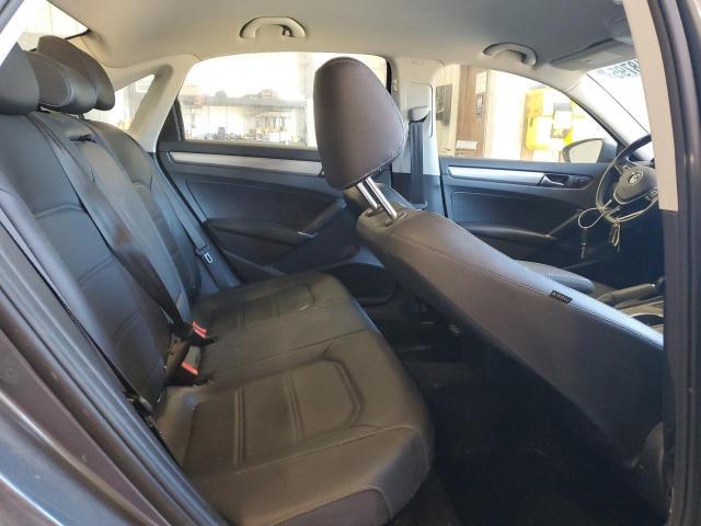 Фото 10 - VOLKSWAGEN PASSAT