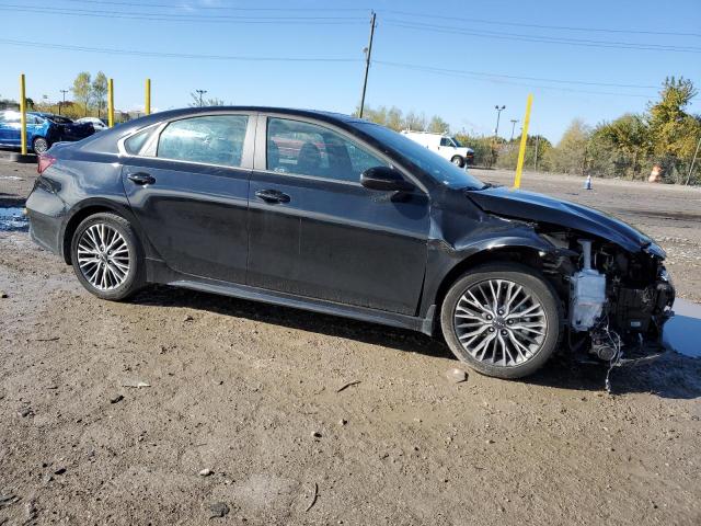 Фото 4 - KIA FORTE