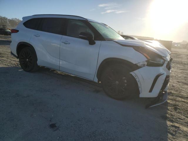 Фото 4 - TOYOTA HIGHLANDER