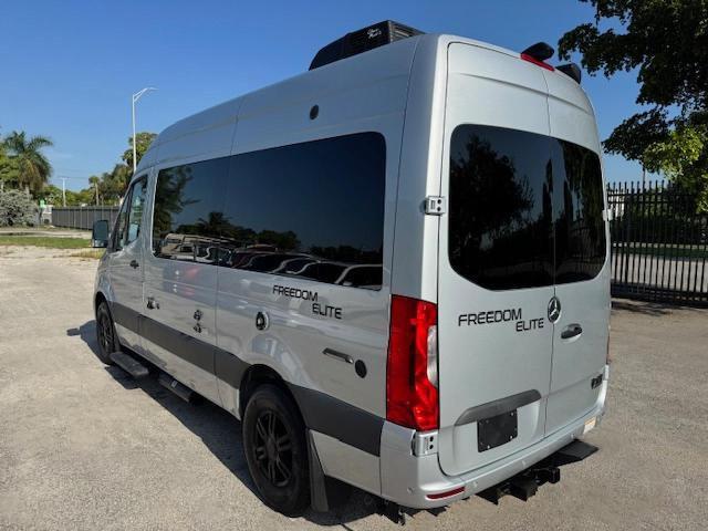 Фото 2 - MERCEDES-BENZ SPRINTER
