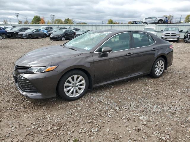 Фото 1 - TOYOTA CAMRY