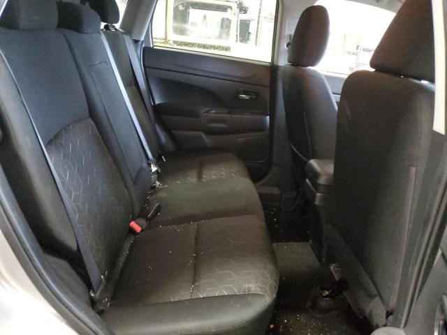 Фото 10 - MITSUBISHI OUTLANDER