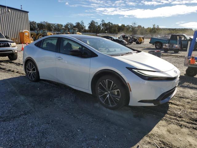 Фото 4 - TOYOTA PRIUS