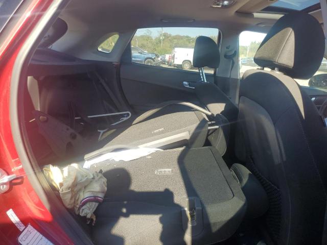 Фото 10 - HYUNDAI KONA