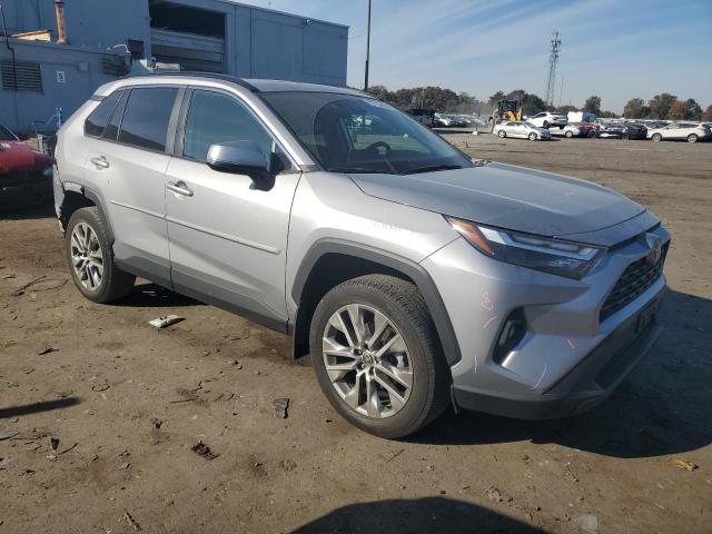 Фото 4 - TOYOTA RAV4