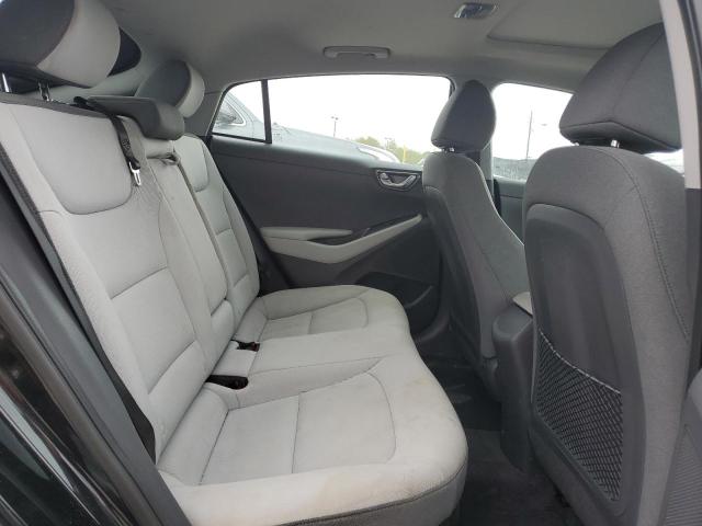 Фото 10 - HYUNDAI IONIQ