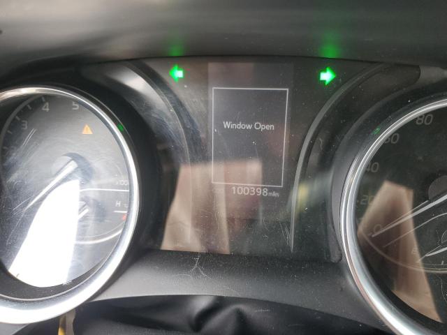 Фото 9 - TOYOTA CAMRY