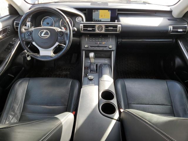 Фото 8 - LEXUS IS