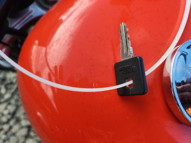 HARLEY-DAVIDSON XL883 R CA 2006