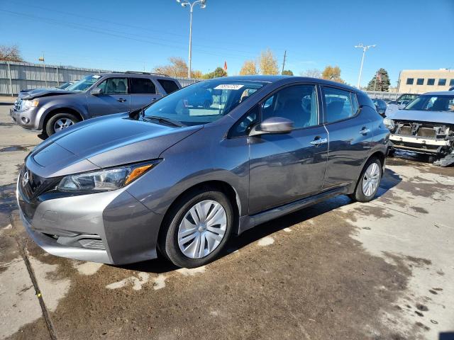 Фото 1 - NISSAN LEAF