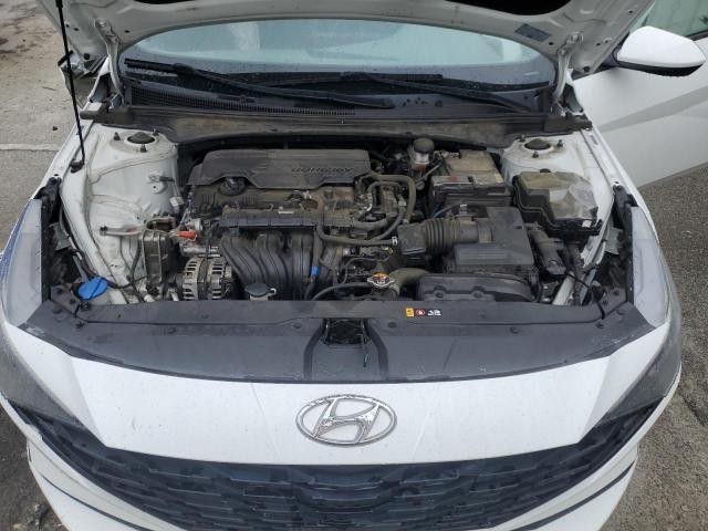 Фото 11 - HYUNDAI ELANTRA