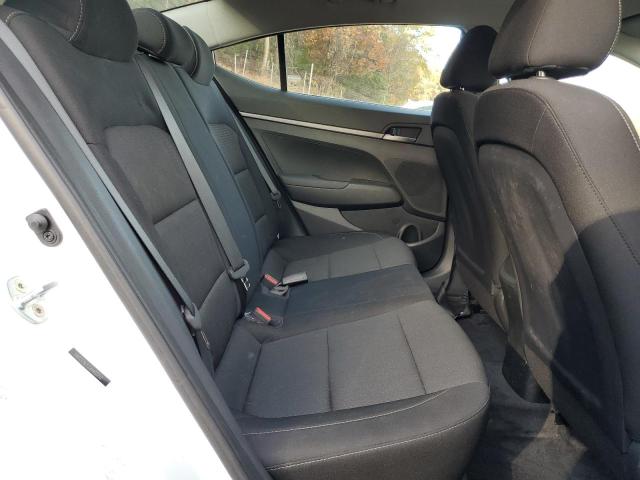 Фото 10 - HYUNDAI ELANTRA