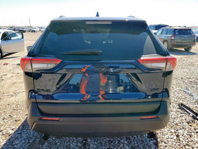 Фото 6 - TOYOTA RAV4