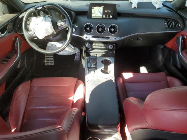 Фото 8 - KIA STINGER