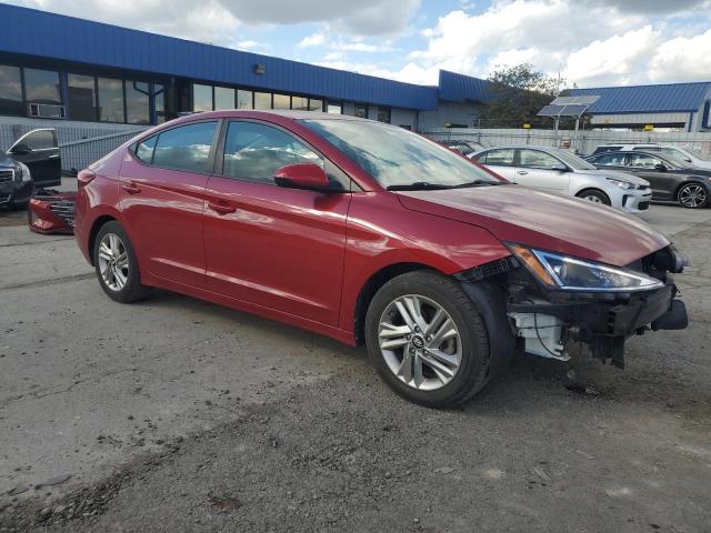 Фото 4 - HYUNDAI ELANTRA