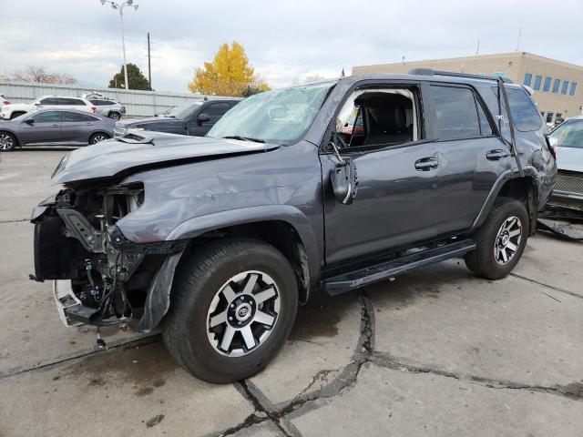 Фото 1 - TOYOTA 4RUNNER