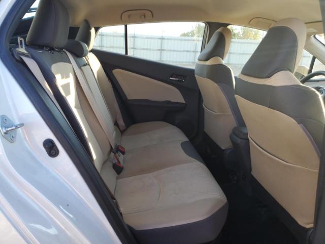 Фото 10 - TOYOTA PRIUS