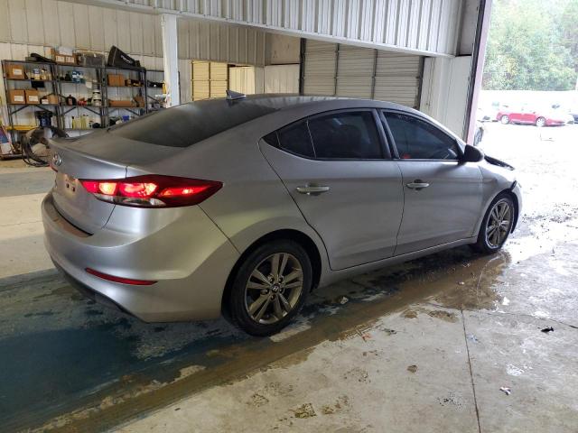 Фото 3 - HYUNDAI ELANTRA