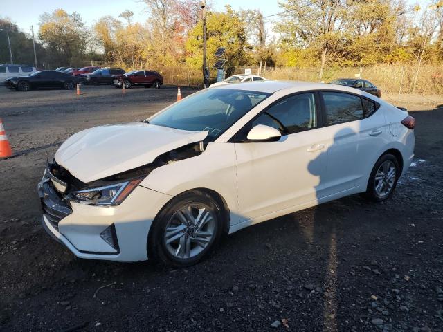 Фото 1 - HYUNDAI ELANTRA