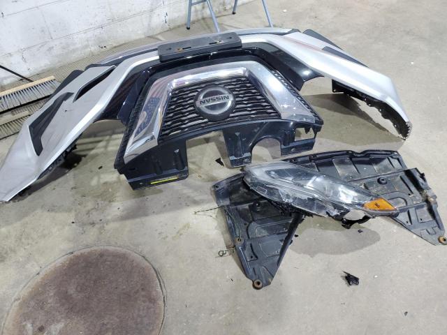 Фото 13 - NISSAN ROGUE