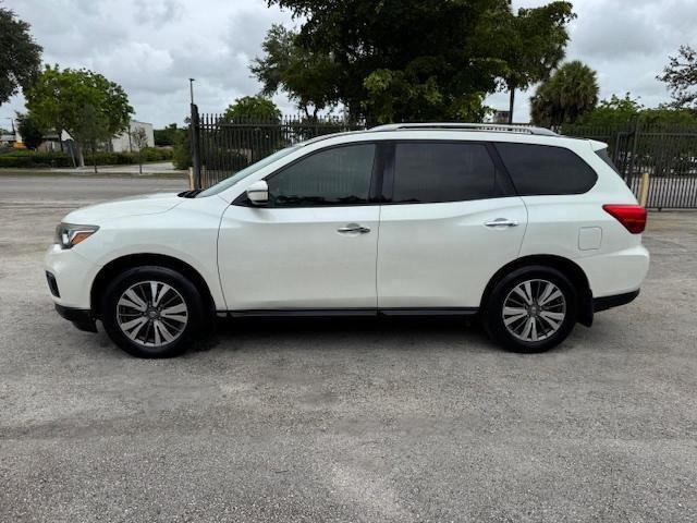 Фото 12 - NISSAN PATHFINDER