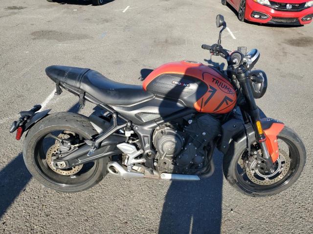TRIUMPH TRIDENT 66 2023
