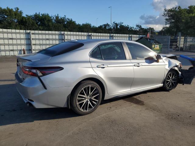 Фото 3 - TOYOTA CAMRY