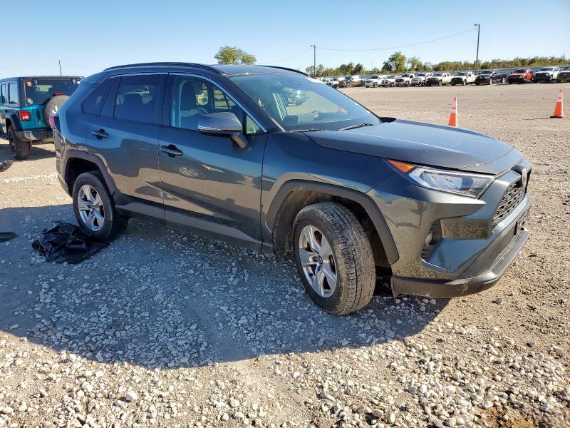 Фото 4 - TOYOTA RAV4