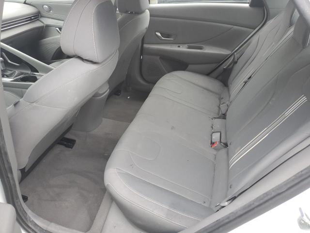 Фото 10 - HYUNDAI ELANTRA