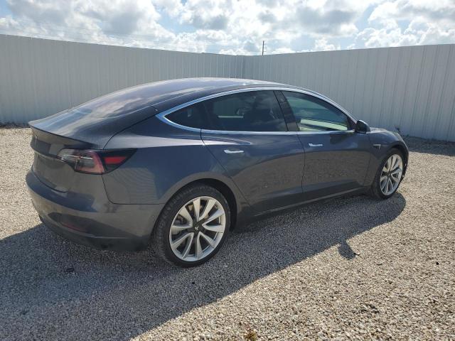 Фото 3 - TESLA MODEL 3