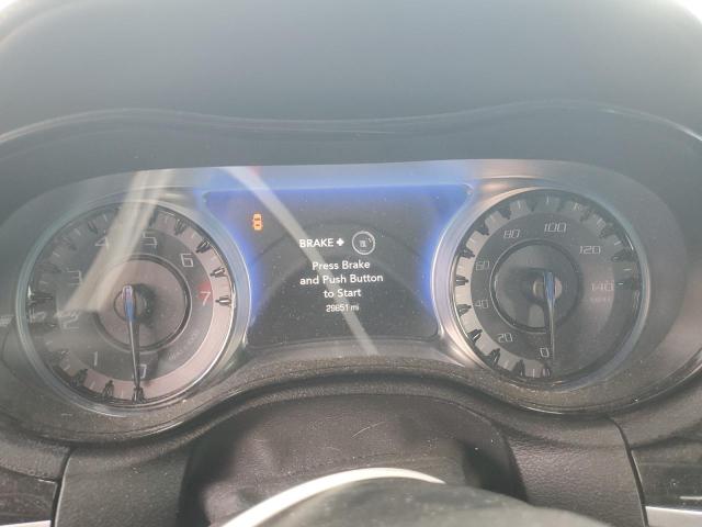 Фото 9 - CHRYSLER 300