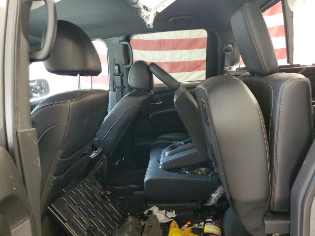 Фото 10 - NISSAN TITAN