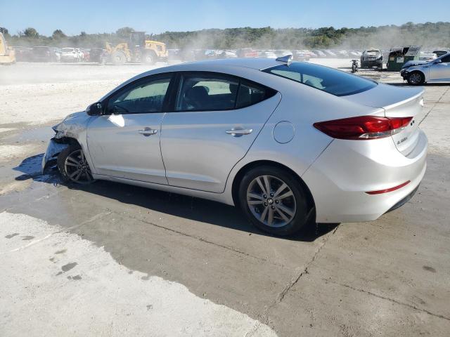 Фото 2 - HYUNDAI ELANTRA