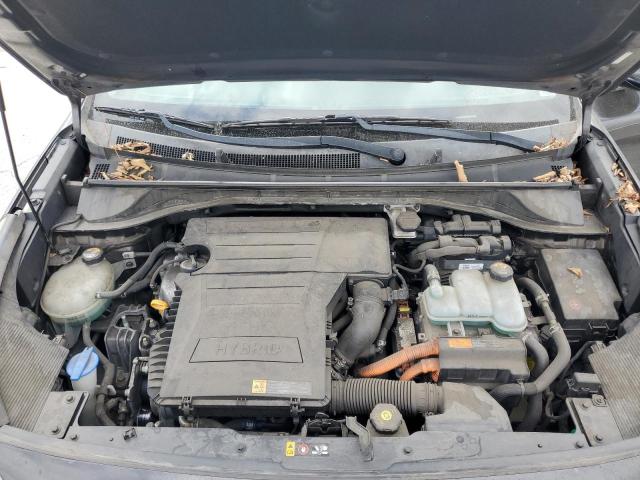 Фото 12 - KIA NIRO