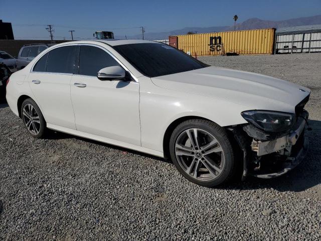 Фото 4 - MERCEDES-BENZ E-CLASS