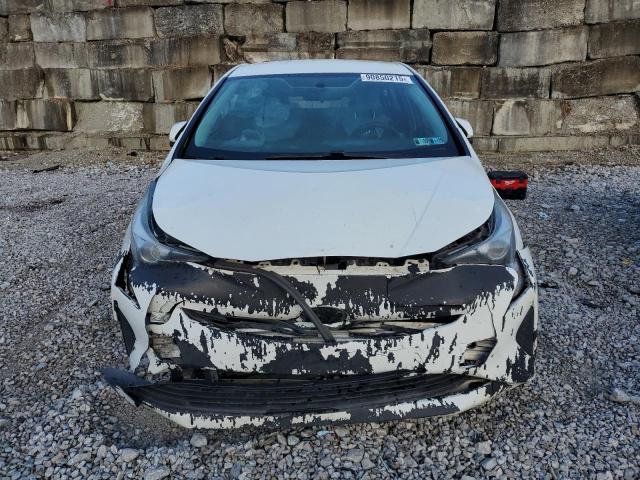 Фото 5 - TOYOTA PRIUS