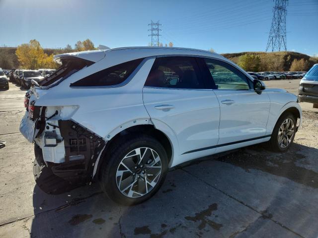 Фото 3 - GENESIS GV70