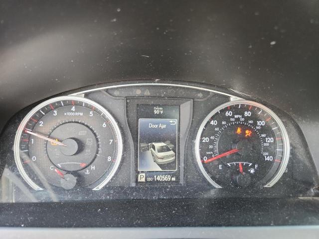 Фото 9 - TOYOTA CAMRY